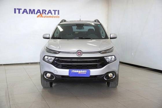FIAT TORO 1.8 16V EVO FLEX FREEDOM AT6 FIAT TORO 1.8 16V EVO FLEX FREEDOM AT6